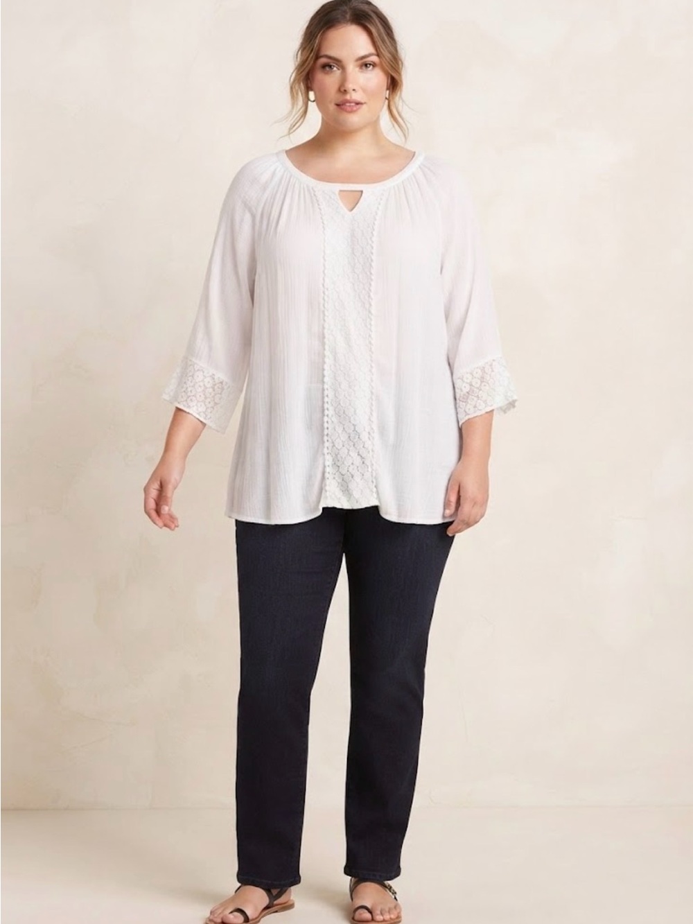 GNW Women's Plus White Textured Tunic Top with Crochet Lace Trim Size 2X